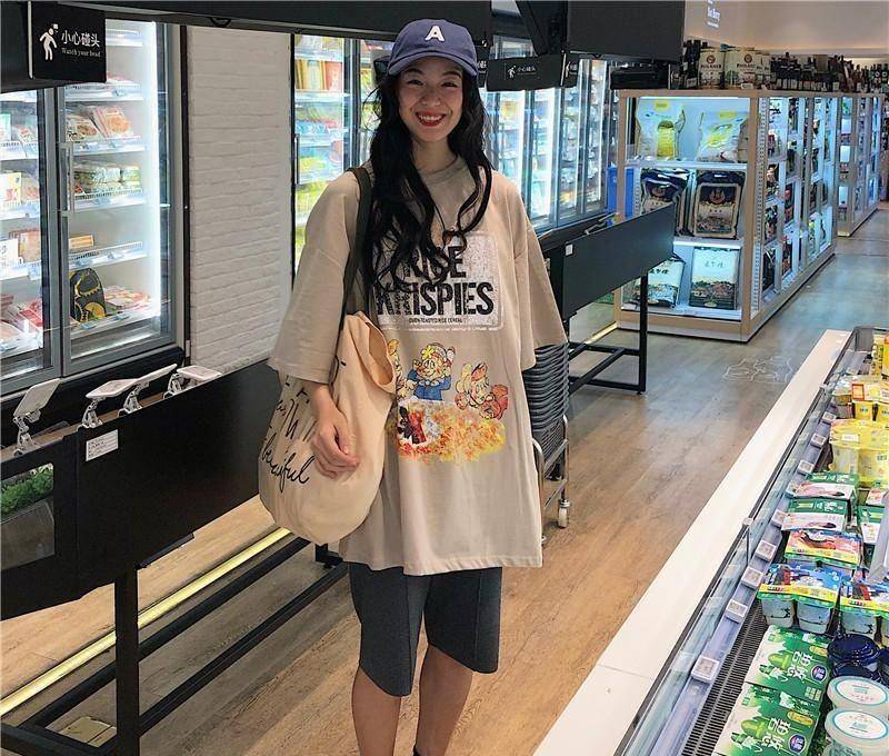 整体|女人要年轻好看，穿搭很重要！这5组时髦组合，夏日可以照着穿