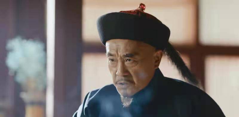 角色|《刘墉追案》下饭剧，何冰演出了角色的聪明、耿直，还有新意