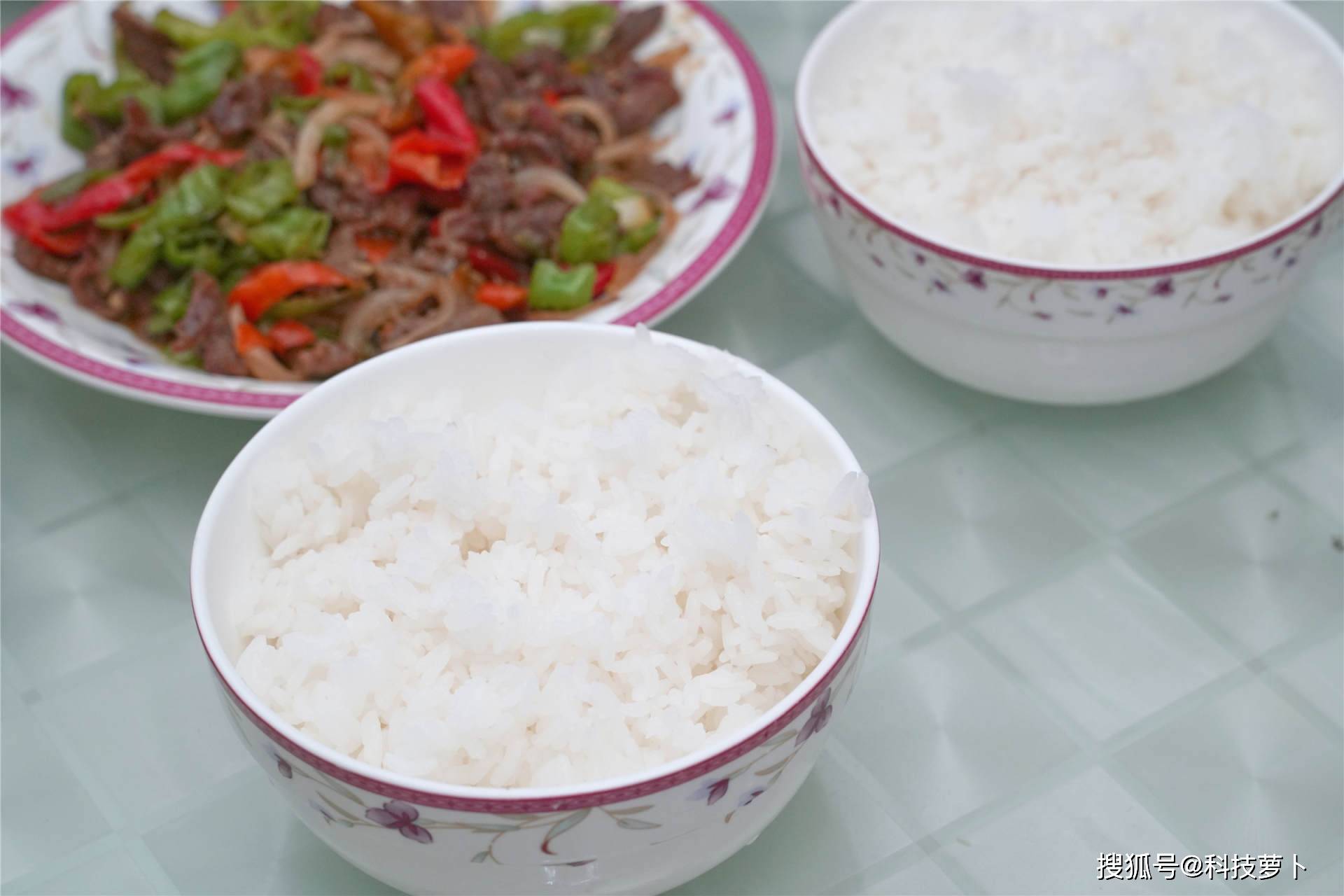 在家怎么自己蒸米饭 f04b786161e745378976c51dbcf944c3.jpeg