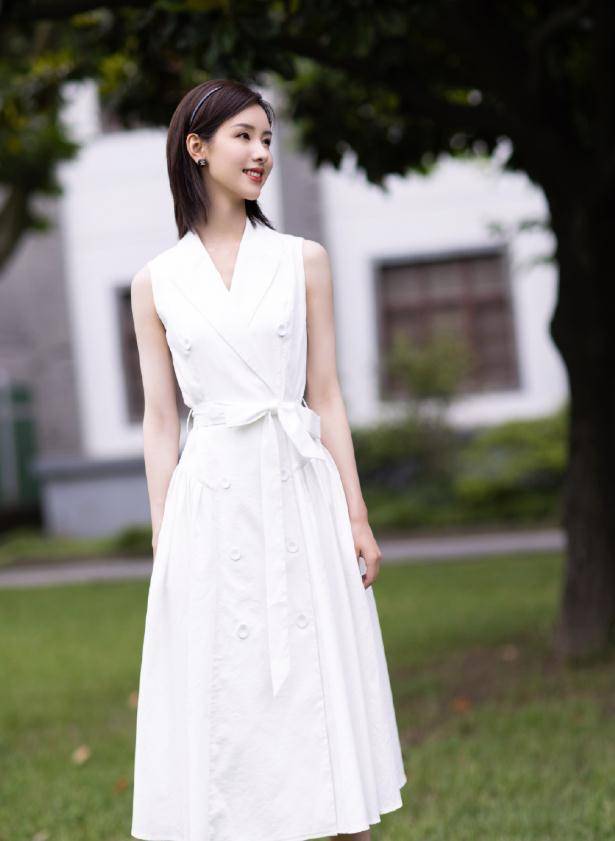 亮点|陈都灵的腿有多长？当她穿上三分裤，机场生图看呆众人