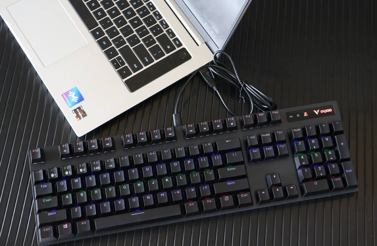 雷柏v500pro多模机械键盘测评自主茶轴性价比无敌30天续航