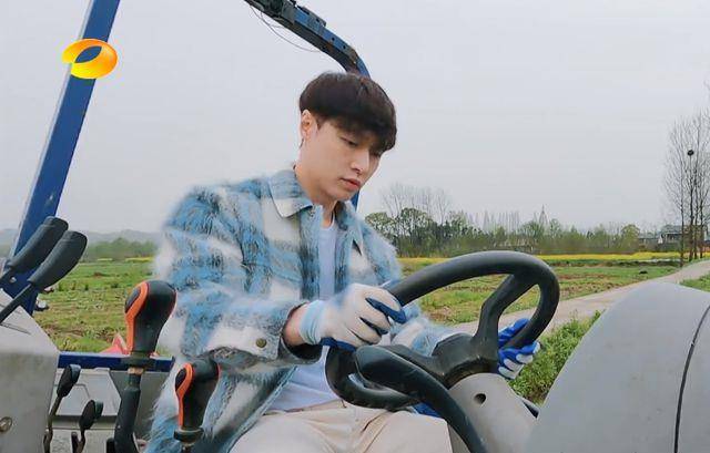 扮演者|《扫黑风暴》流量小生张艺兴一身孤勇饰林浩，成了谁的意难平