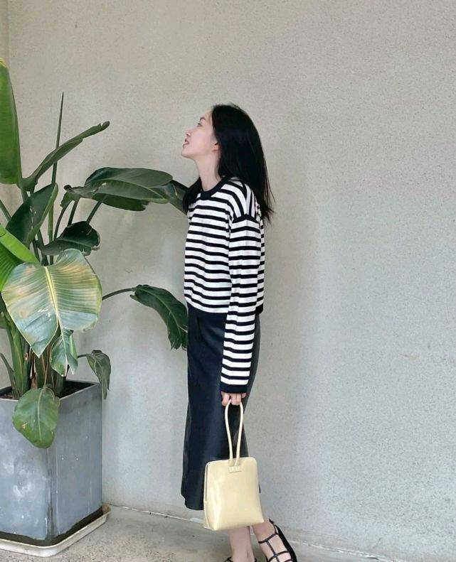 黑色|日常穿搭可以简简单单，但要懂得穿搭技巧，才能脱颖而出