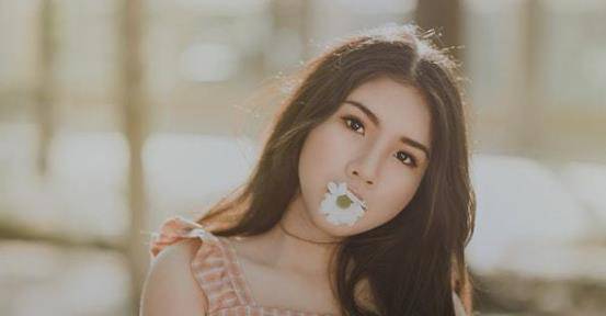 健身教练你的怎么那么大 每天被富婆折磨得生不如死