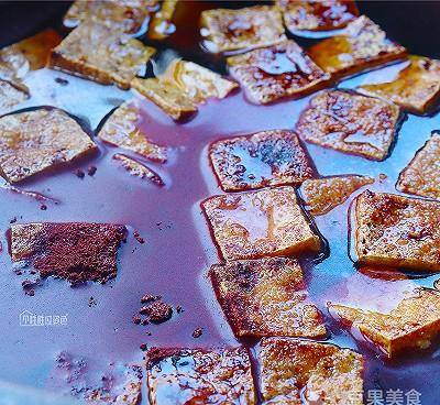 汤汁|上海特色小吃——蜜汁豆干