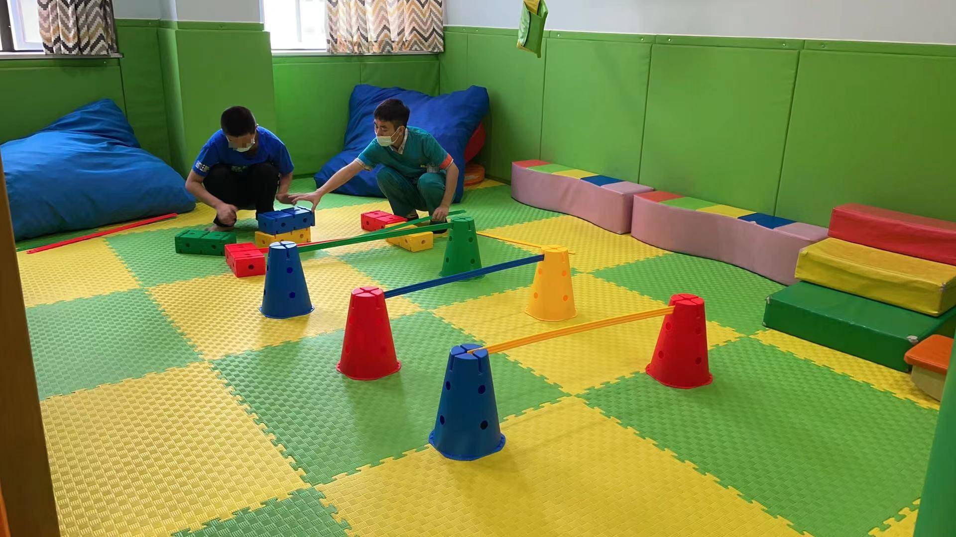 天使讲堂06岁实用儿童感统训练游戏一起玩起来