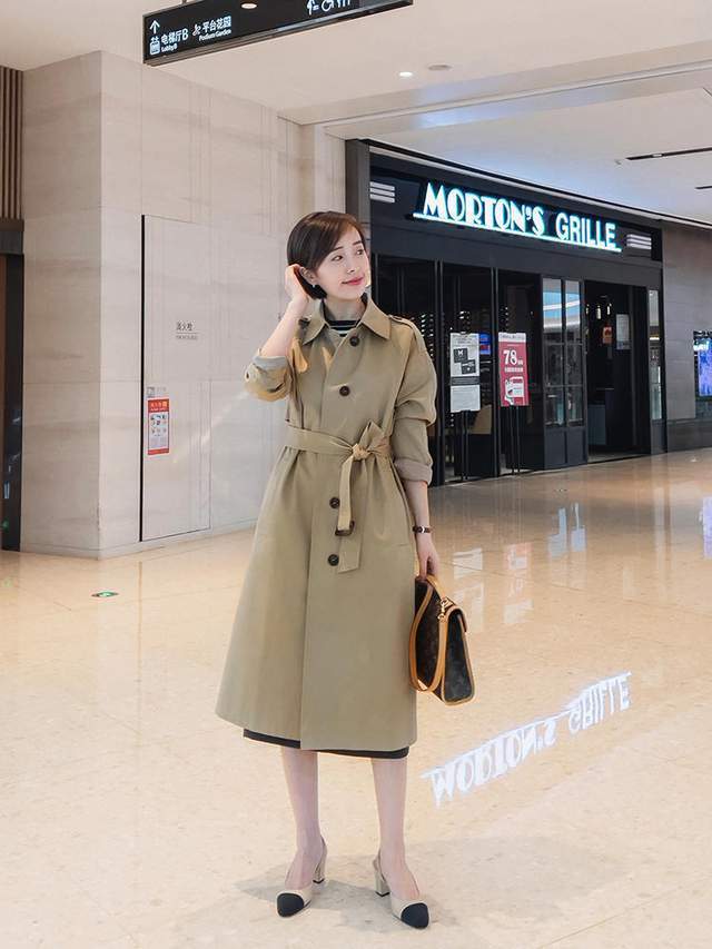 高跟|今秋最洋气的穿法总结，风衣+牛仔裤或裙子，适合28~48岁女人借鉴