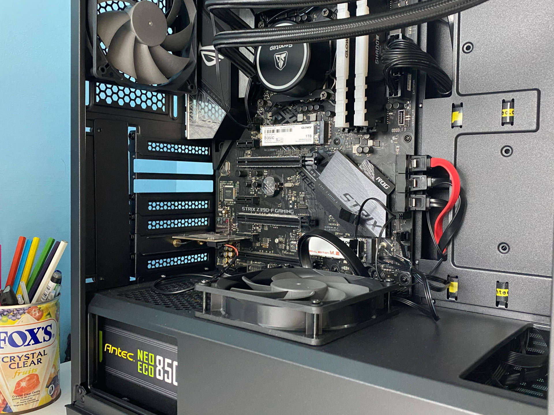 硬盘|性价比硬盘可靠吗？实测国产大卖款BASIC NVMe SSD硬盘，FLUX加持