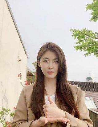 柠檬|河智苑40多岁凭颜值登上热搜！冻龄美肌离不开3个“独门小秘诀”