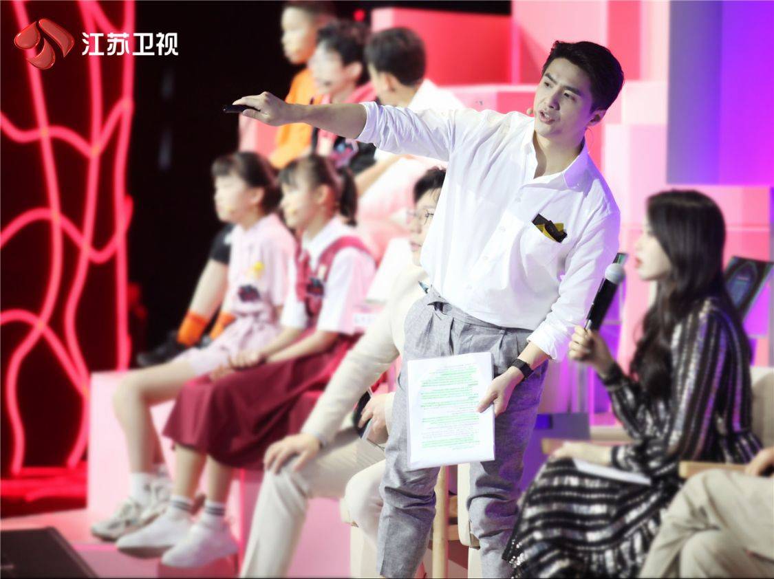 行走|《超脑少年团》真正的学霸，都是行走的“大百科”