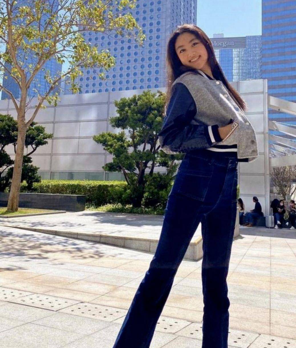 身材|任达华女儿16岁就一米八高,完美遗传妈妈的身材,这长腿太吸睛了