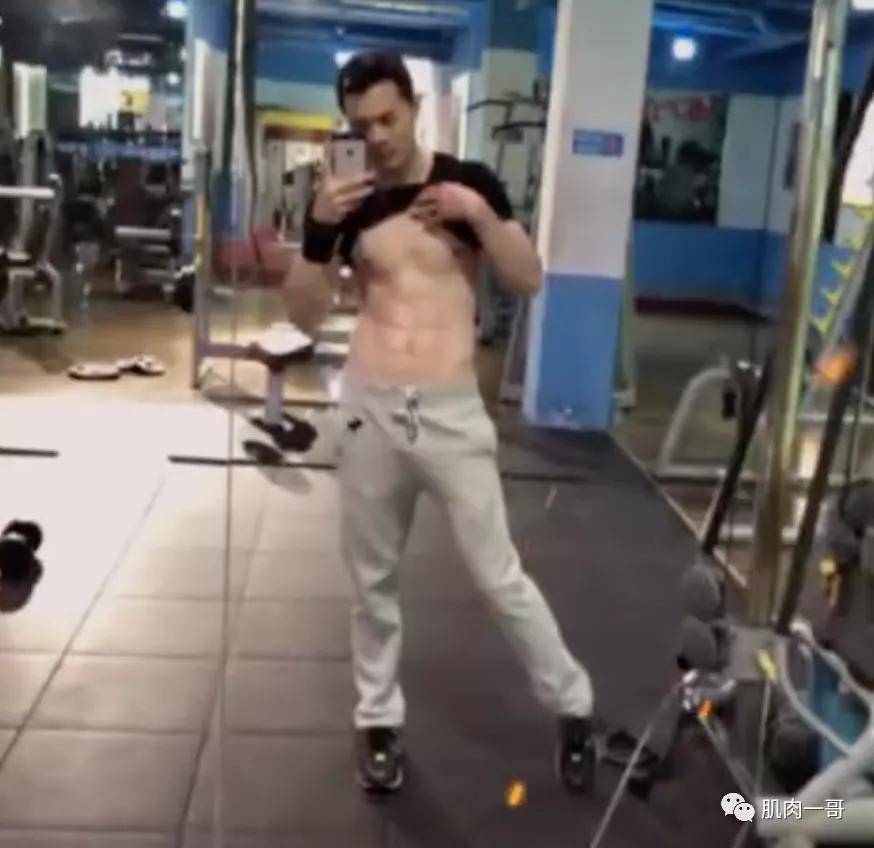 身材|身高190cm体重88公斤，这哥们也太猛了