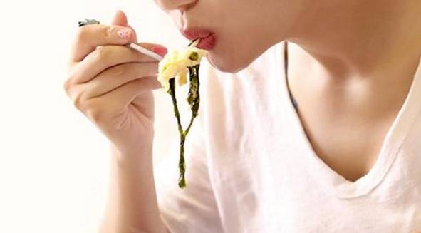 肚子吃饭就胀怎么回事 857db955f55248708717594d47bca343.jpeg