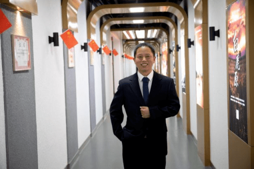 整形|西安国际医学中心医院整形外科门诊主任冯登超谈瘢痕疙瘩的个体化治疗