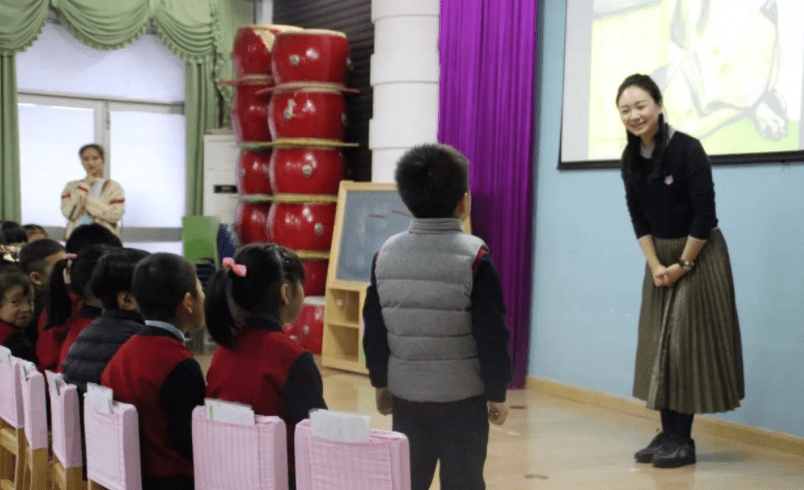 家长|幼儿园监控需要付费观看，引发家长们热议，公共视频收费合理吗？