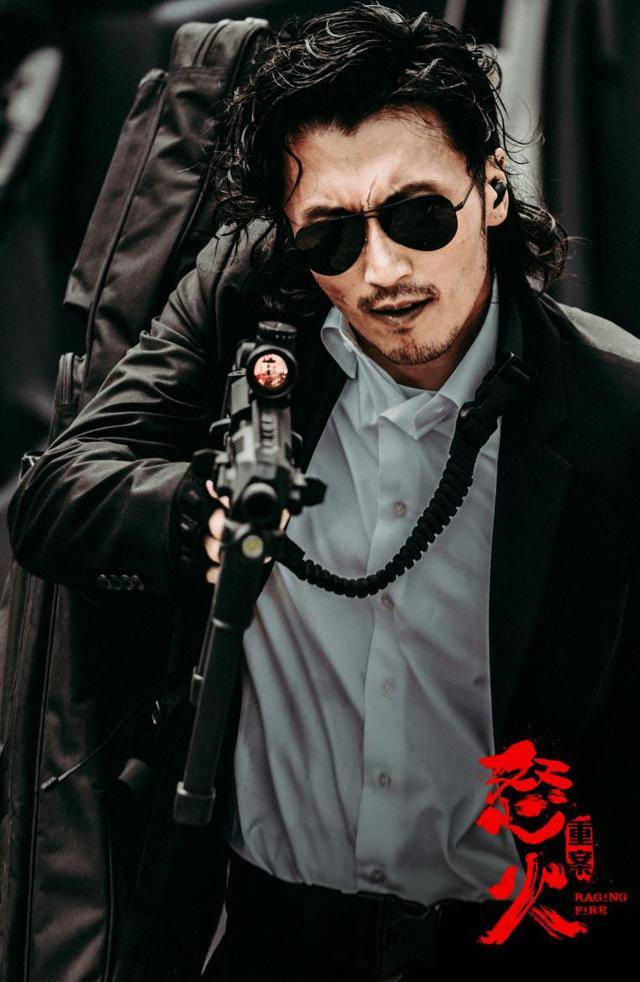 实战|《怒火·重案》是甄子丹10年来最满意动作片，谢霆锋苦练蝴蝶刀！