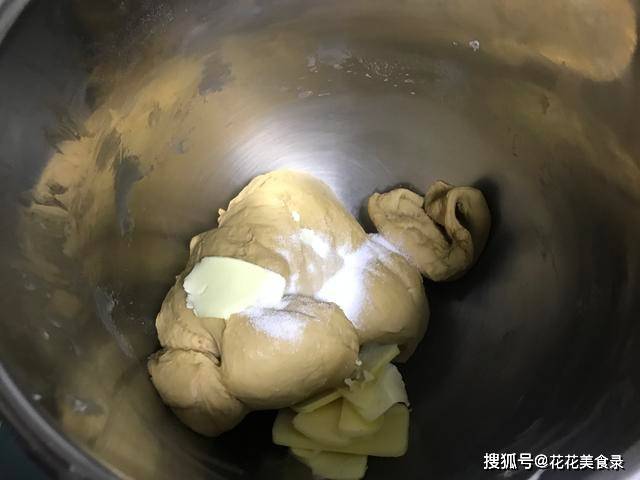 进行|孩子早餐不用愁，用它做面包，营养丰富又养身，老人孩子都爱吃