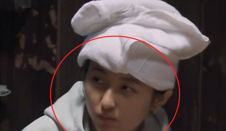 要求|《向往5》导演要求嘉宾素颜，张艺兴还真不化妆，偶像包袱都没了