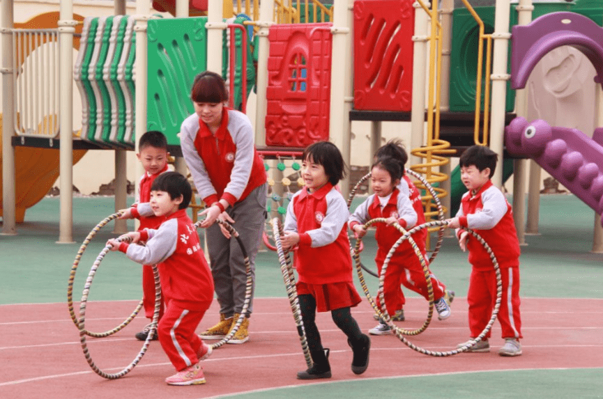 家长|多所幼儿园招生遇冷，即使降价也“一孩难求”，开放二胎未见效？