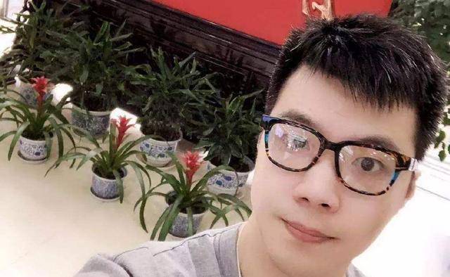 黄奕|黄奕晒女王写真气场强，感慨自己是“幸存者”，疑回应黄毅清被抓