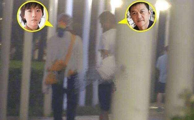 自拍|24岁窦靖童晒怼脸自拍！长刘海遮眼睛太帅气，参加聚餐紧靠男友人