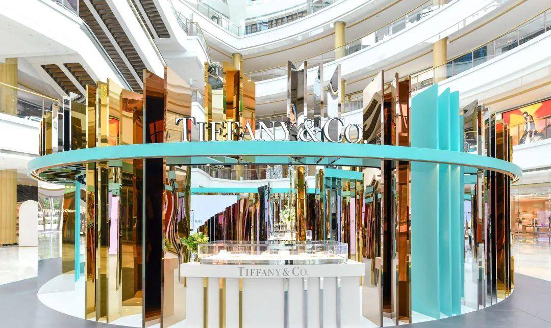 Hunter|每周速报 迪丽热巴成为特步品牌代言人,维密正式进驻京东