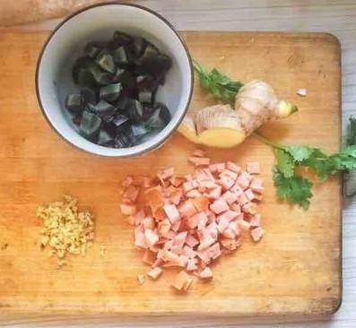 香菜|网评“最难吃”的3种零食，你若都吃过，我敬你是条汉子！