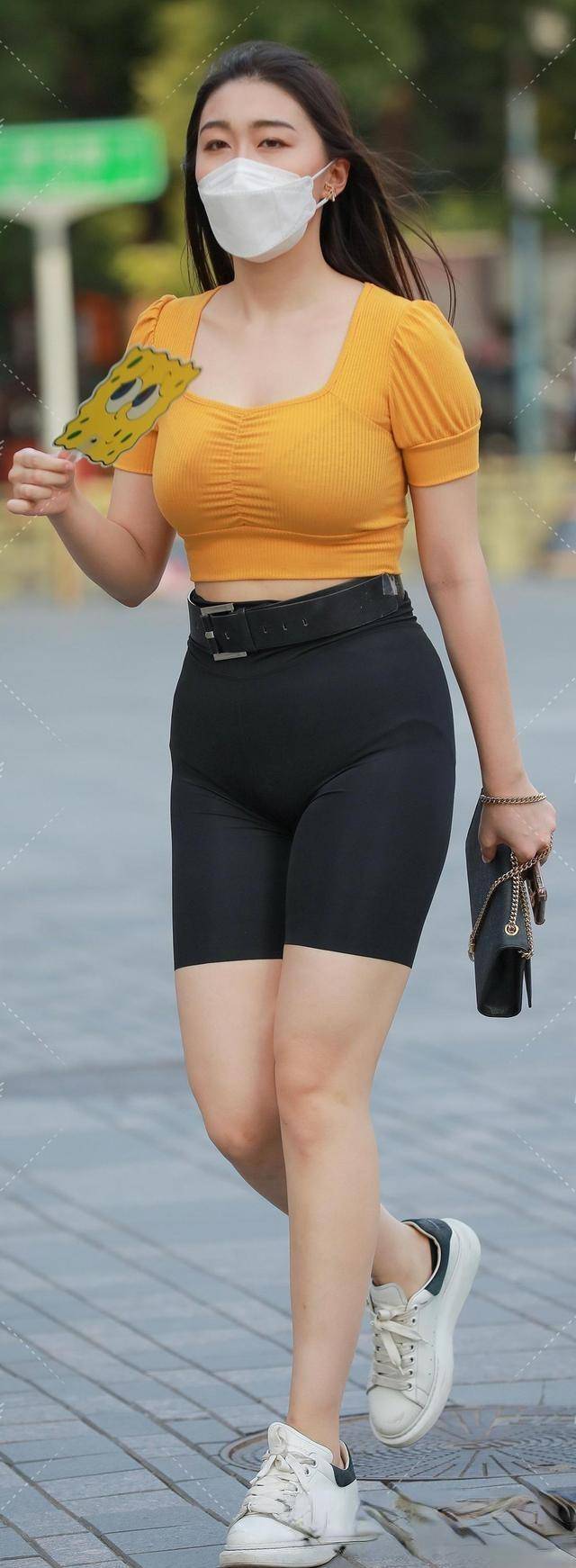 下半身|婉约别致的瑜伽裤穿搭让气质随之而来，轻盈舒适又优雅，女神气质