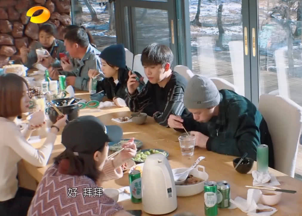 对比|沈月的早餐，姜梓新的早餐，真的是没有对比就没有伤害！