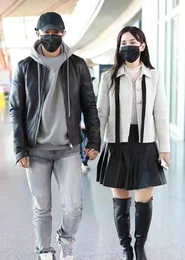 视觉|韩庚带混血老婆走机场！卢靖姗穿格纹裤显腿粗，外套当围巾太时髦