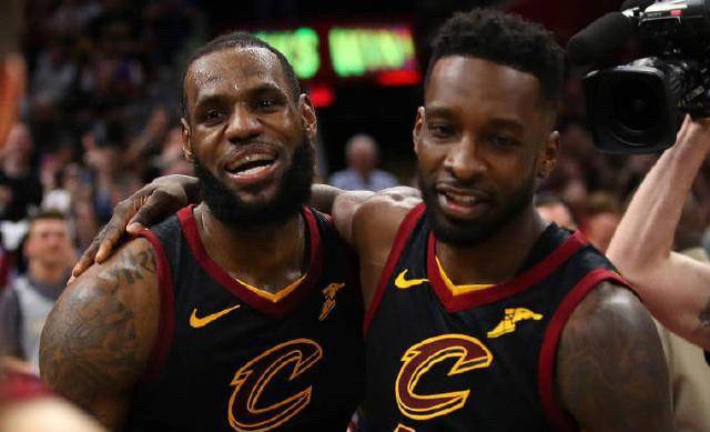 詹姆斯总冠军戒指价格 776f9a3804914dd6b22e5b3fd586272e.jpeg