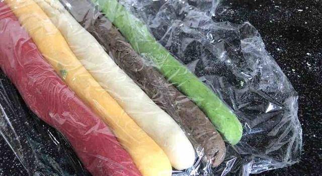 什么|蒸馒头时，冷水上锅还是热水上锅？面点师告诉你，馒头又香又白