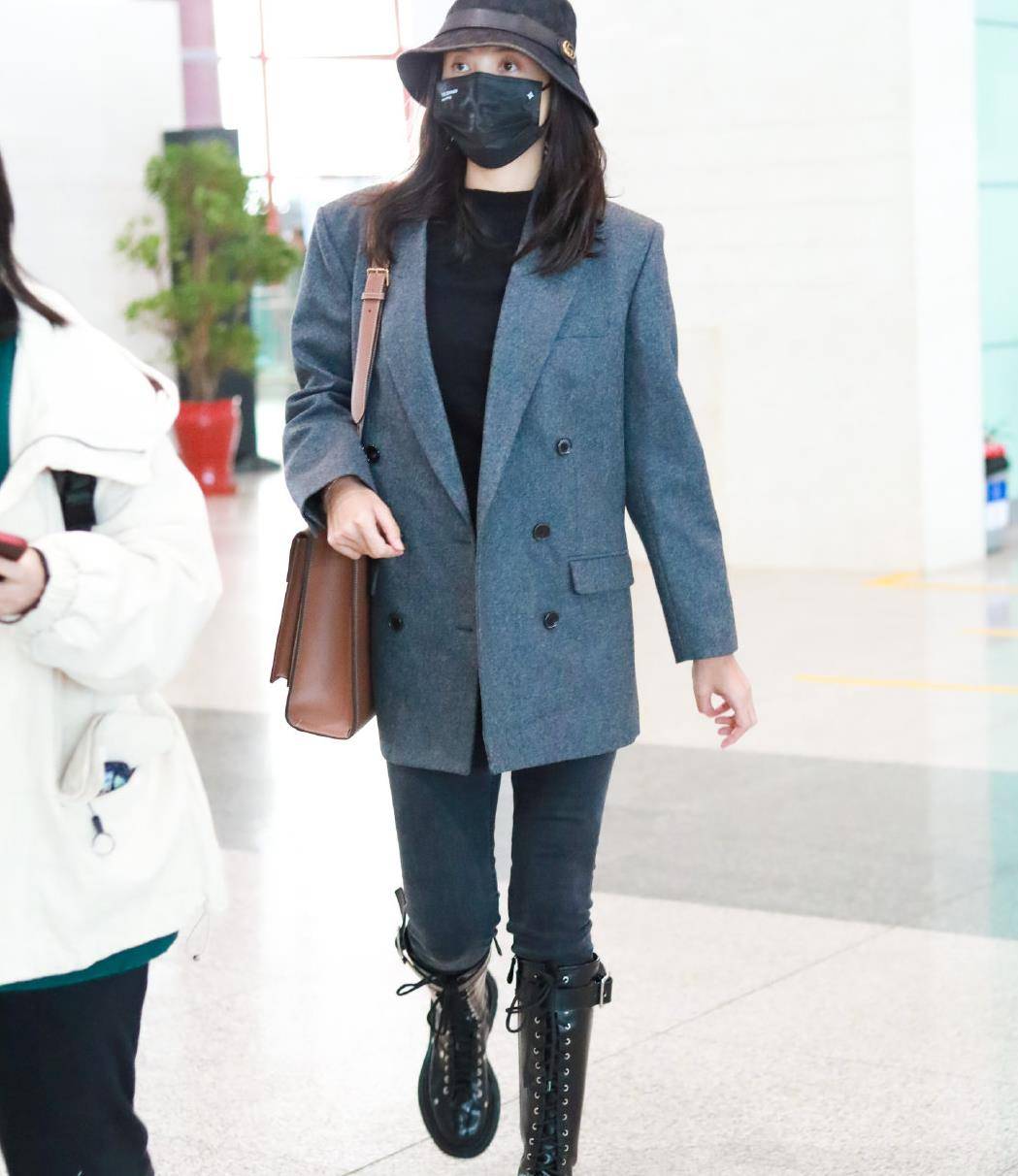 时尚穿搭技巧大码 ef5e351e6b694b35a949d048226e657b.jpeg