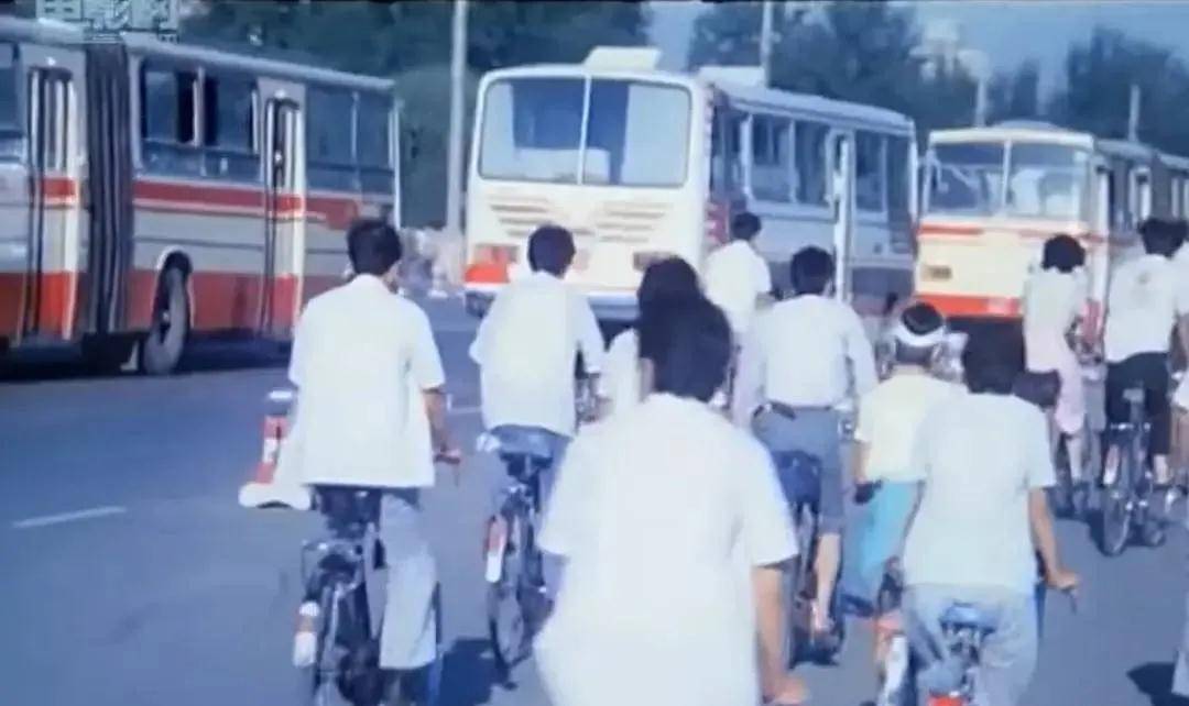 罗西里尼|《鸳鸯楼》是中国最好的分段电影 十分赛人