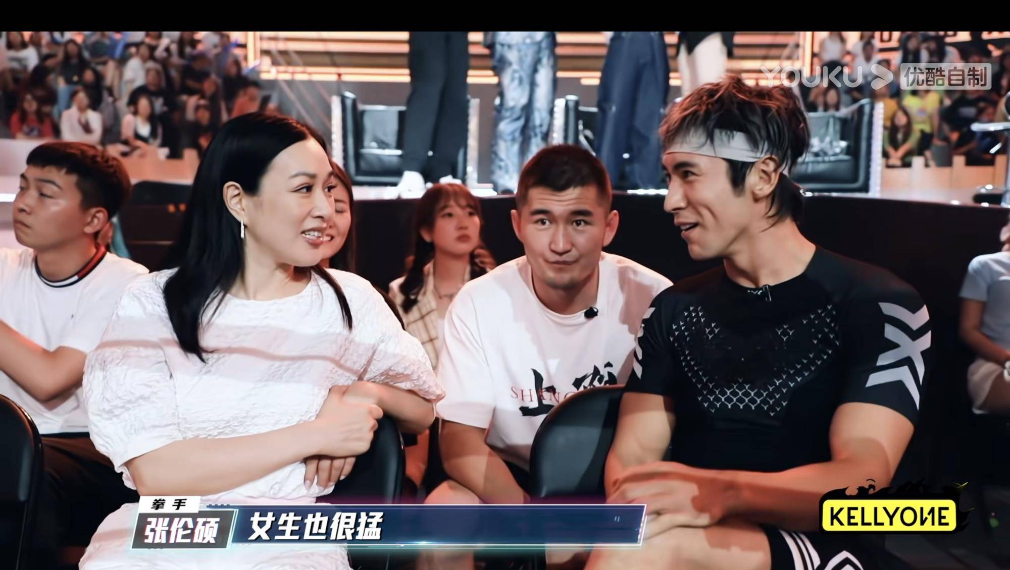 张颜|李斯丹妮、于文文拳击台真打，台下邓紫棋直言：女人还是更可怕