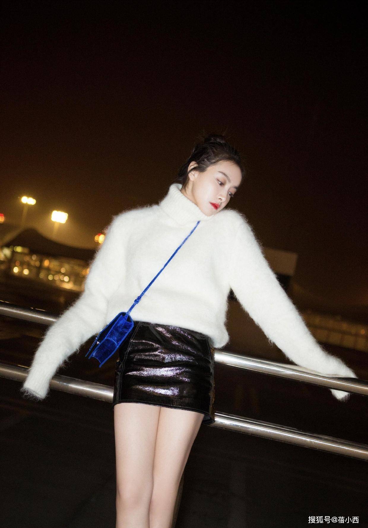 黑色|赵露思如此低调!看完了她的机场穿搭,你才会惊呼黑白配真高级