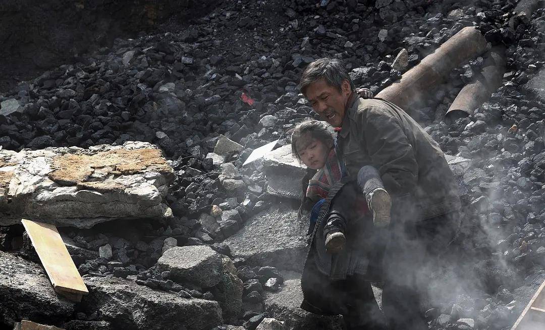 因为|上映2天票房有望破亿？朱一龙的新片打了太多人的“脸”