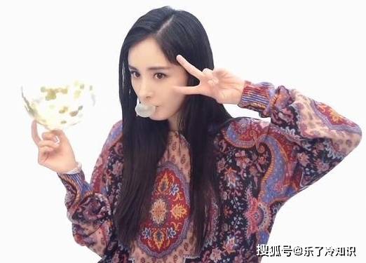 都能|杨幂早期有多好看？穿旗袍出现，侧身让粉丝惊喜