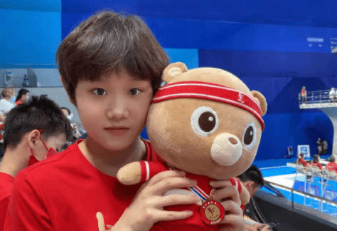 张家齐回应蝉联言论,张家齐:之前年纪小不懂事,没想到那么难!