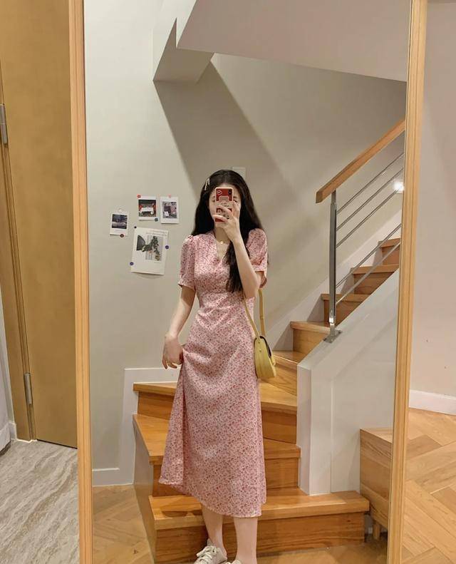 样式|夏天就要穿“好嫁风”！不仅非常温柔，还能够吸人眼球！