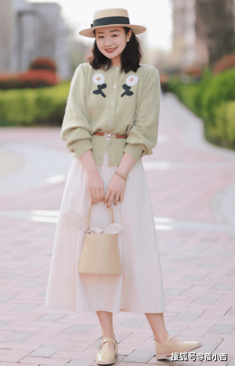 美眉|“微胖身材”入秋怎么穿?给你3个搭配思路请收好,时髦度翻倍!