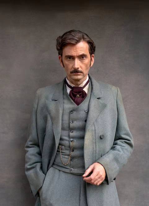 骑骆驼|八十天环游地球出新版，男主非洲骑骆驼，网友：还是成龙那部经典