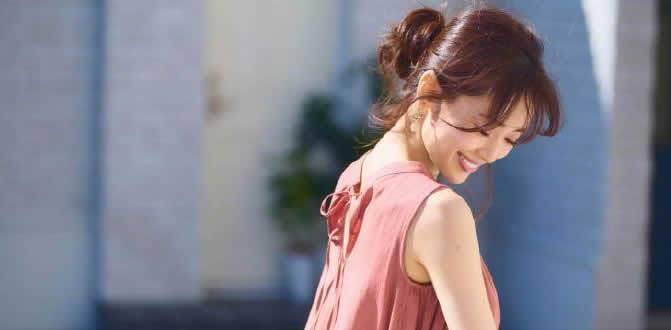 洛薇|天气越热、越要打扮！夏季时髦的5个“穿搭”方案，穿10年不过时