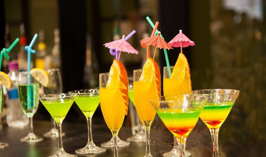 功效|不想与肾结石“纠缠不休”?做2事,吃2物,排出结石,肾或感激你