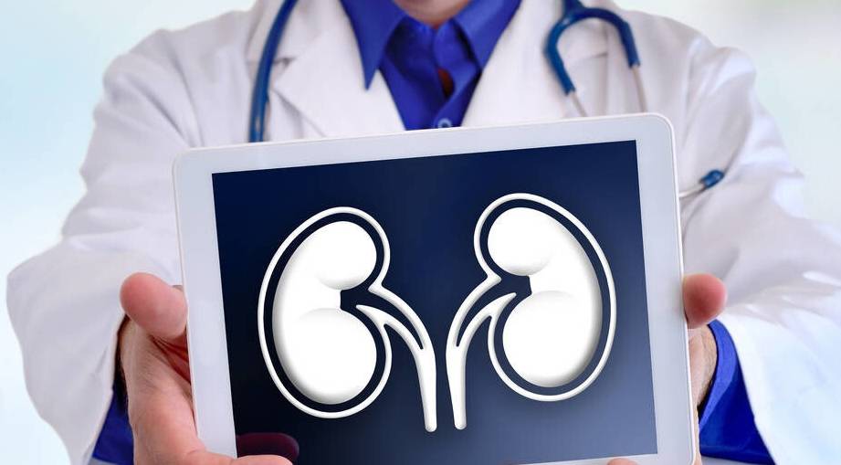 肾脏|身体出现4种症状，可能尿毒症已“上门”，如何护肾？给出2个建议