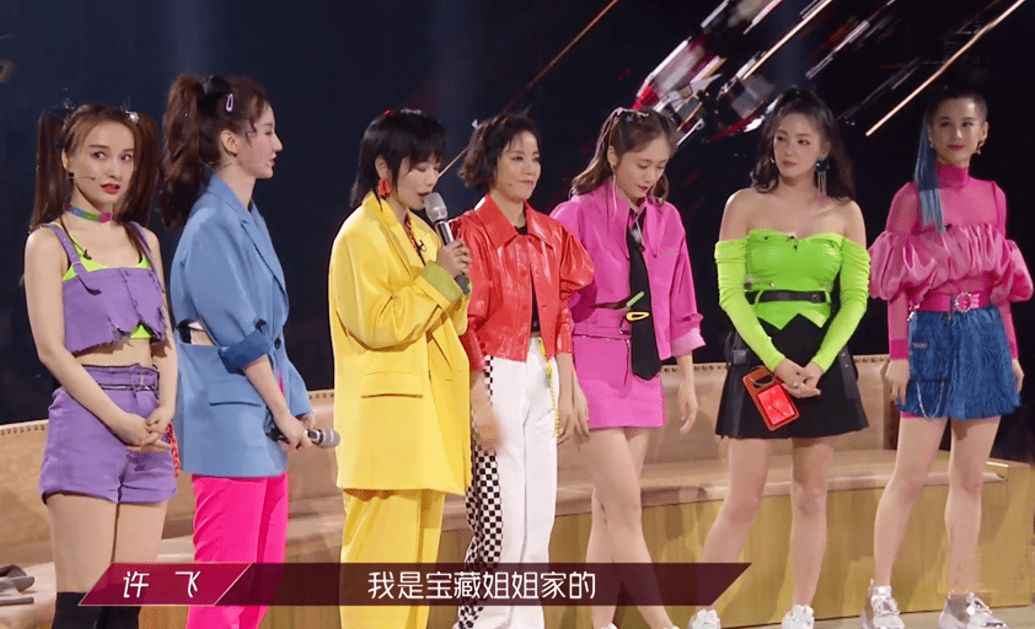 张晋|《哥哥》三公造型齐翻车：大湾区风格跑偏，张晋阵营像丐帮，张智霖撑门面