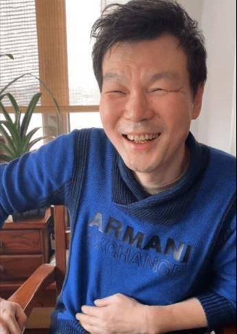 卫视|57岁的李彬，状态颇为憔悴，他是个妥妥的妻管严，他为何怕老婆？