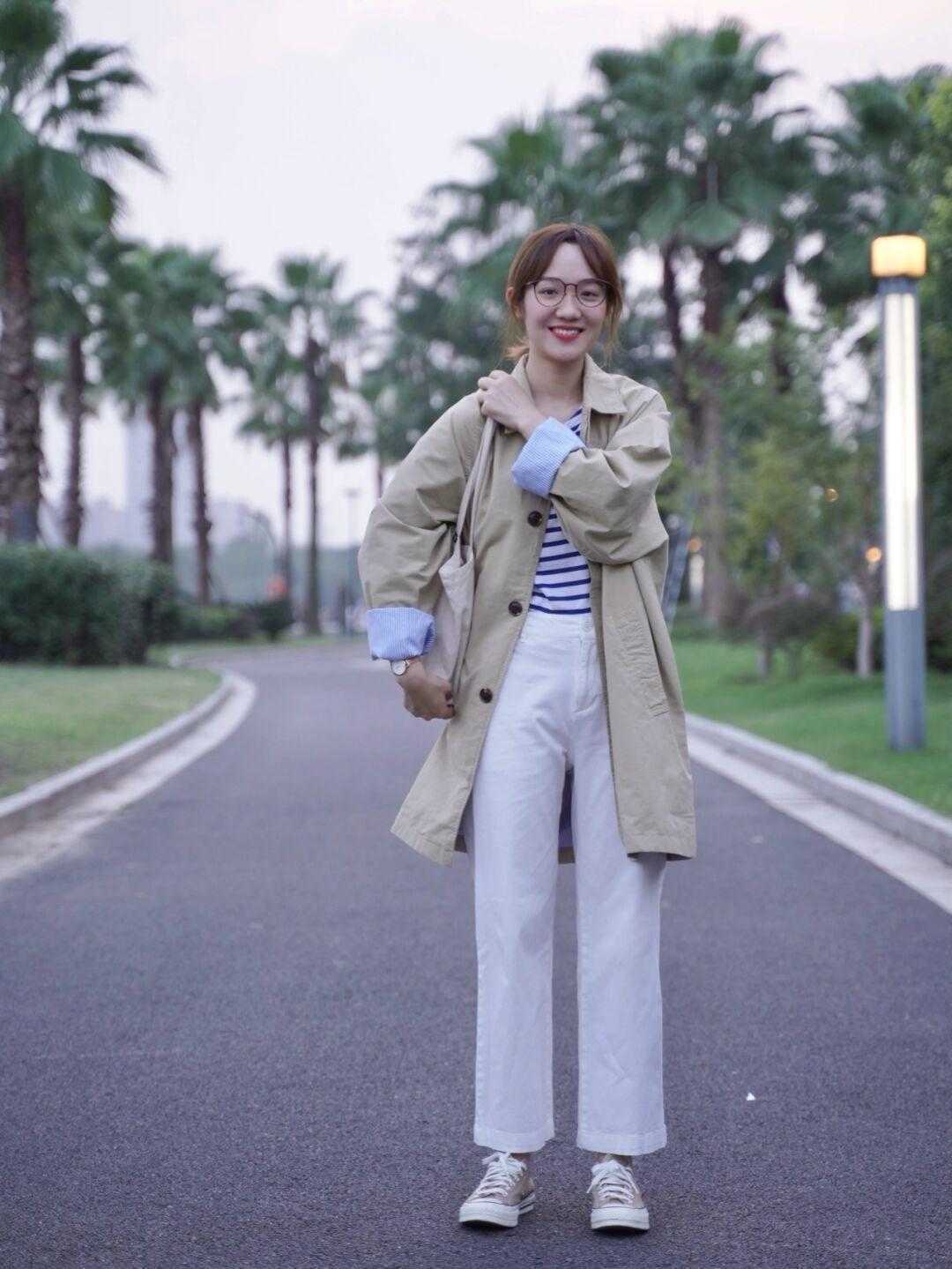 感觉|秋天,还是“白裤子”日常又百搭,搭配衬衫利落知性,美得高级