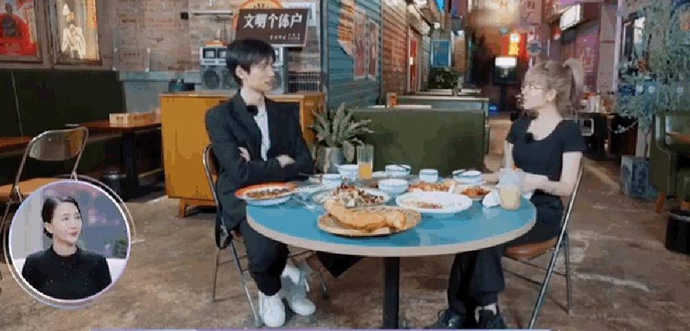 因为|周扬青和陈瑞丰约会，公开坦白自己分手的原因，直言自己并不在意