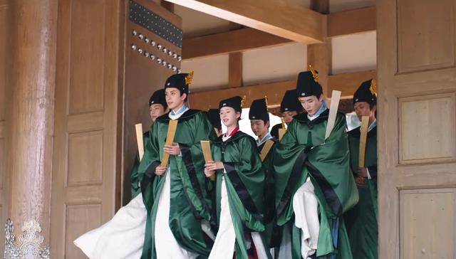 角色|赵露思又一甜宠剧将播，女扮男装太俗套，土味情话很好笑？